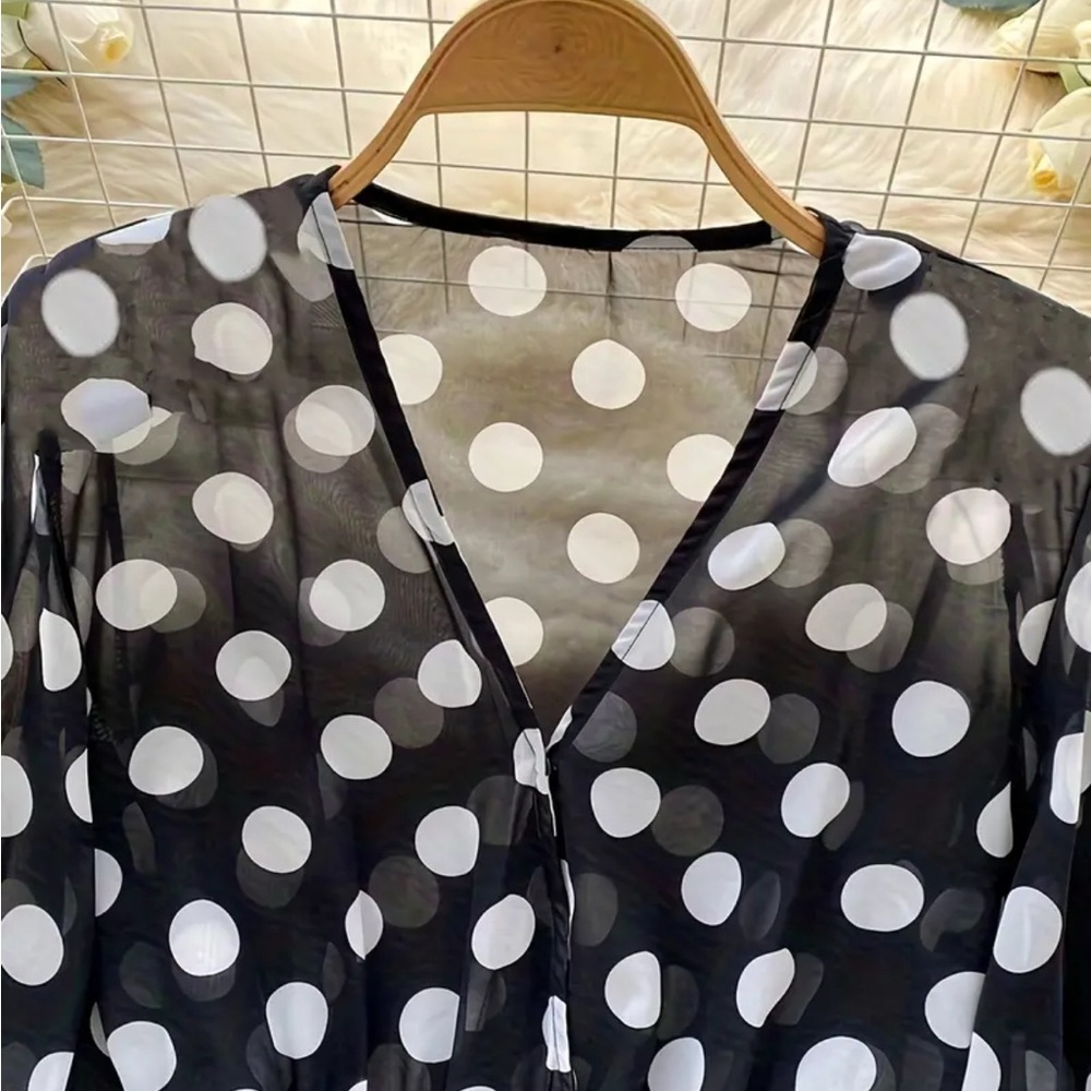 Elegant Black and White Polka Dot Blouse with Flare Sleeves - Picture 4 of 6